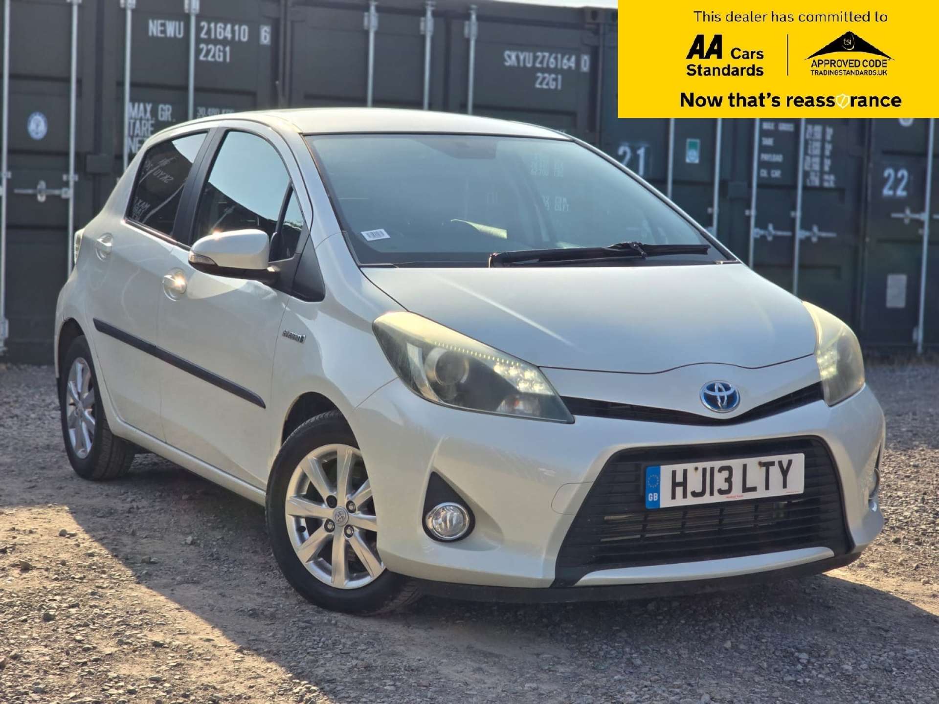 2013 Toyota Yaris Hatchback